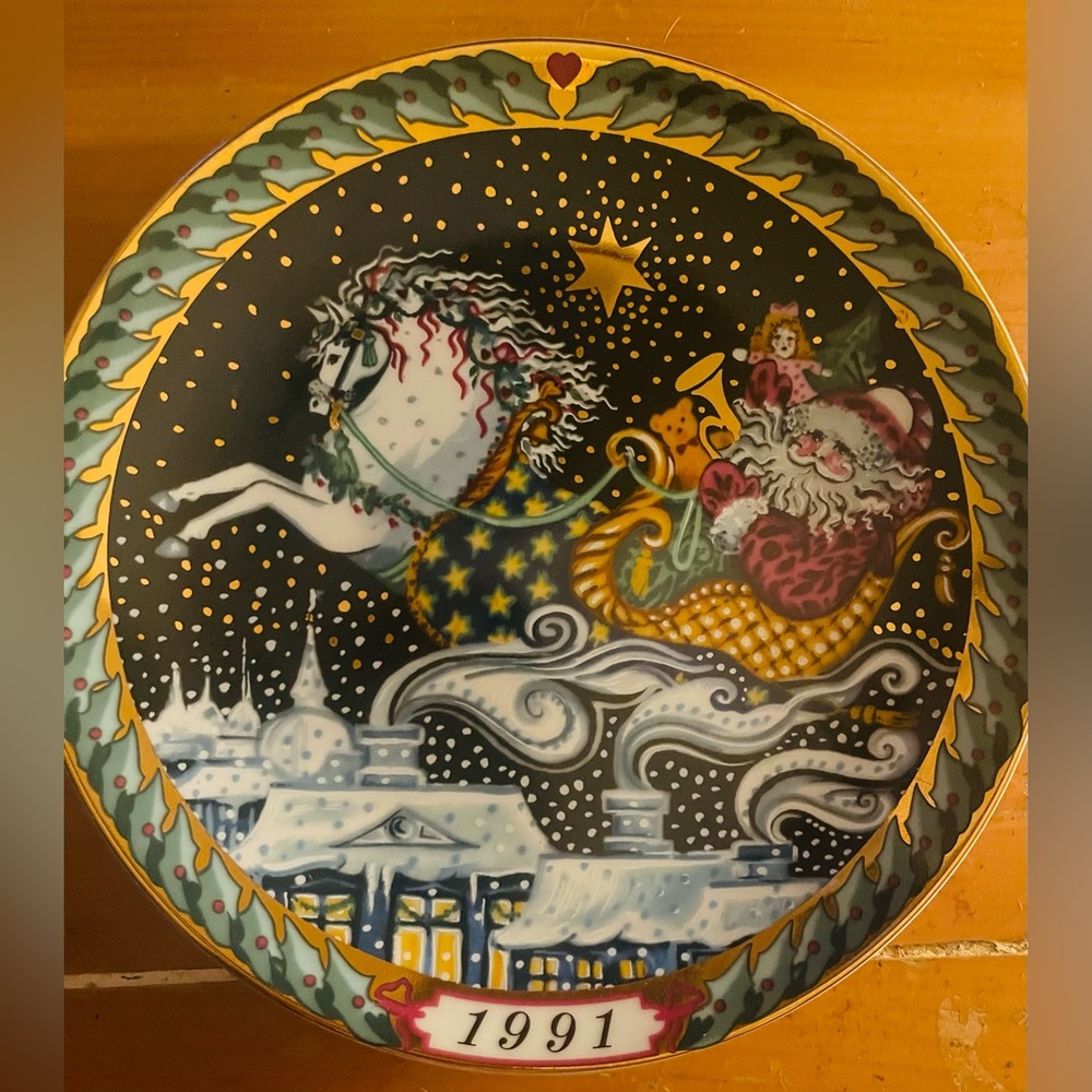 The Journey Collector Plate, 1991, Santa Claus Bing & Grondahl Gold, Stars